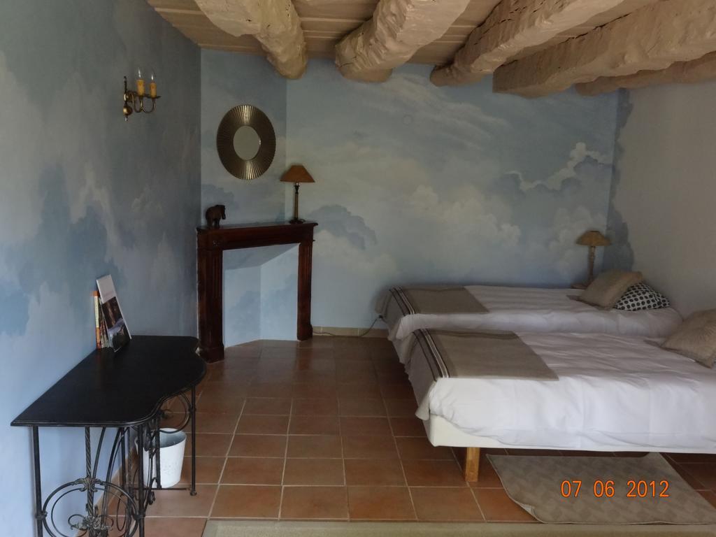 Mas Del Lum Bed and Breakfast Boussac  Habitación foto
